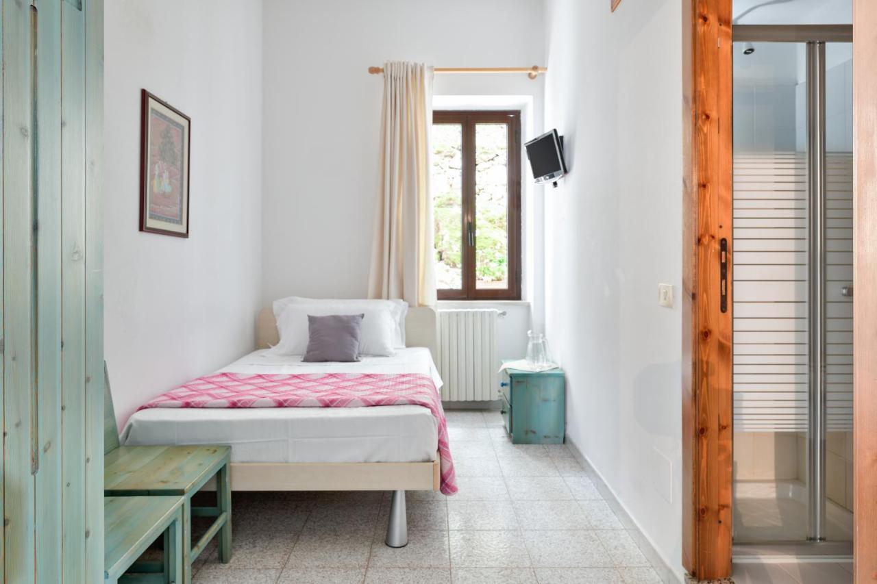S'Enis Monte Maccione Otel Oliena Dış mekan fotoğraf