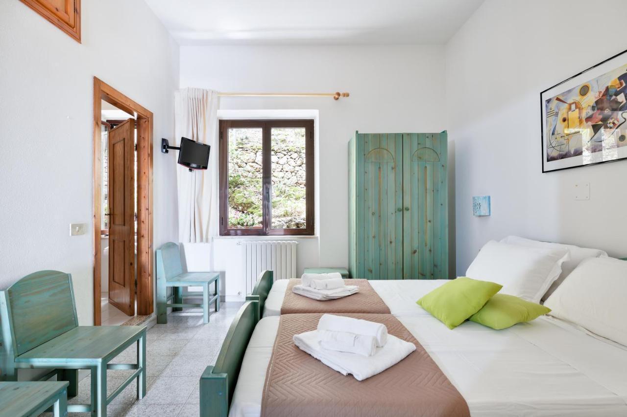 S'Enis Monte Maccione Otel Oliena Dış mekan fotoğraf
